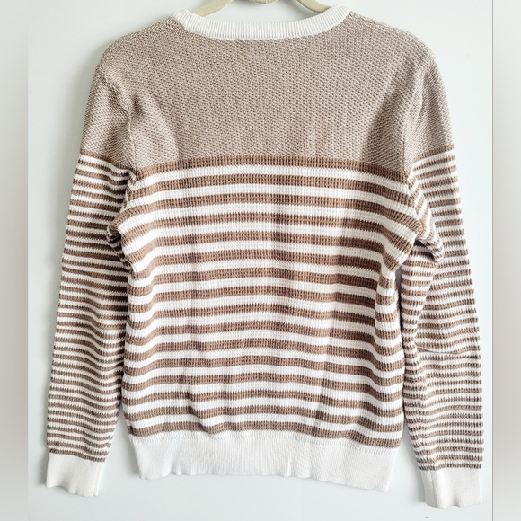Express Men's 100% Cotton Knit Crew Neck Striped Sweater Biege/White Small - Picture 16 of 16
